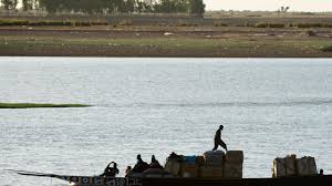 Macina: Une pinasse attaquée par des individus armés 